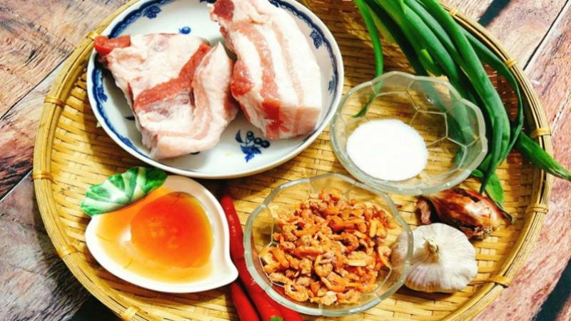 Nguyên liệu làm kho quẹt ba chỉ và tôm khô